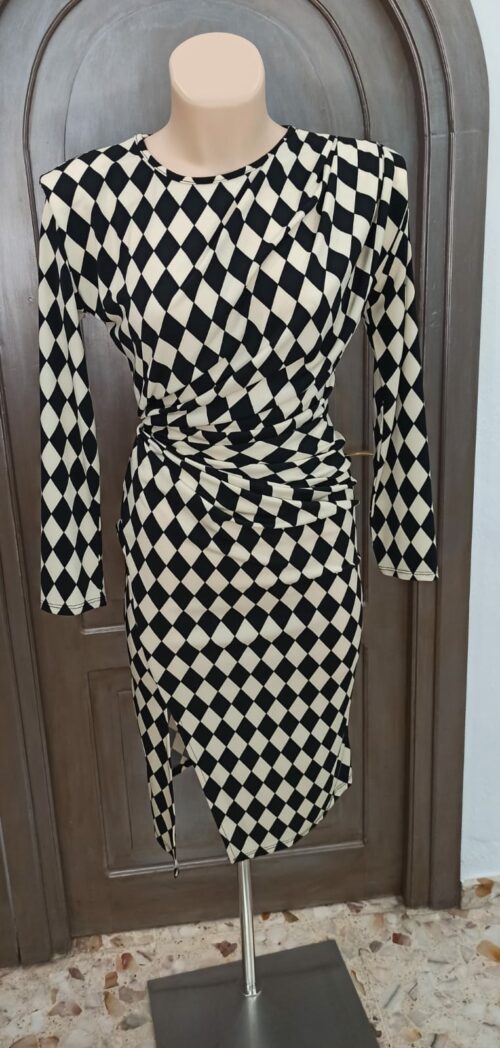 vestido corto rombo